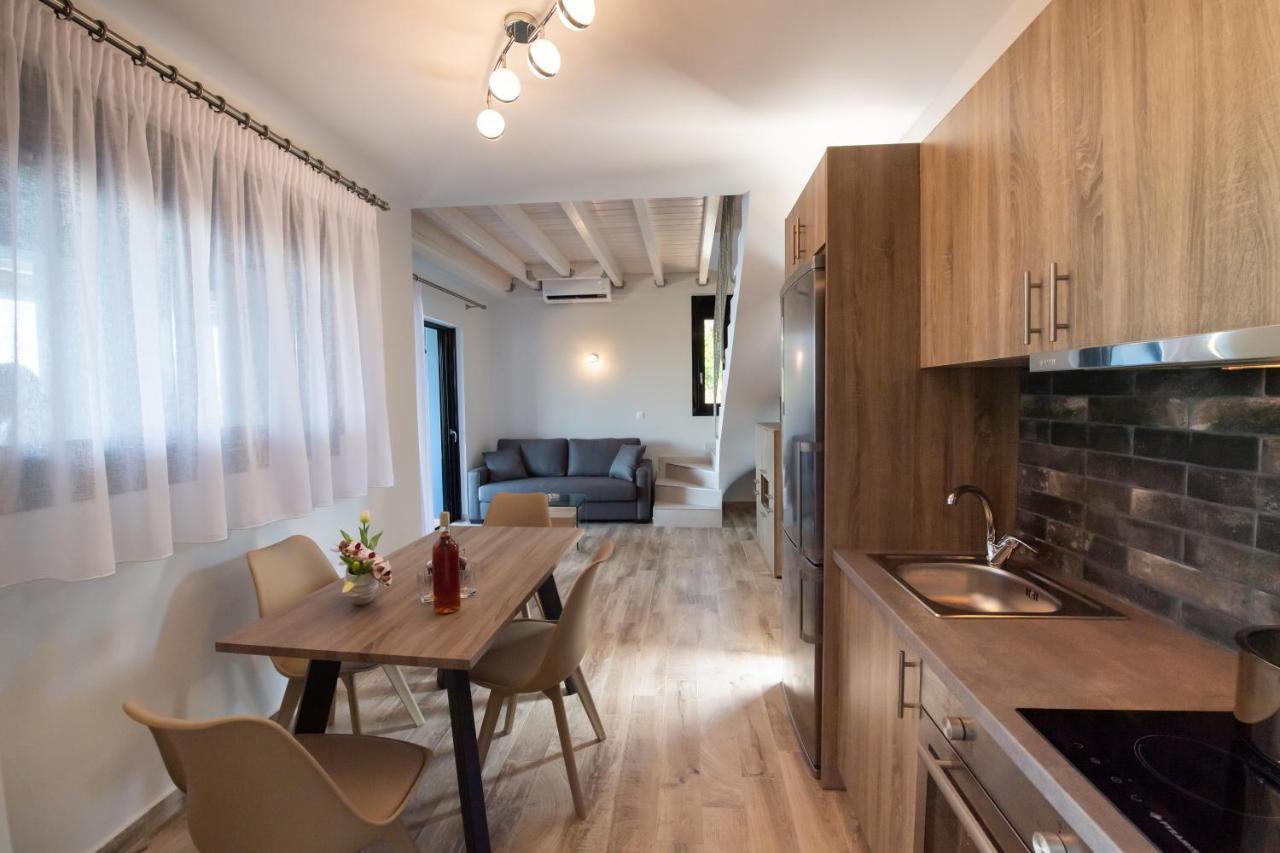 Blue House Luxury Apartment Никиана Экстерьер фото