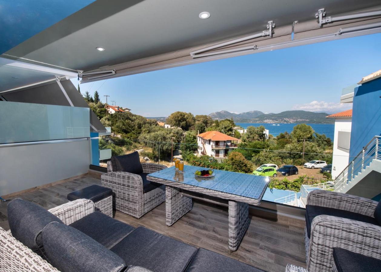 Blue House Luxury Apartment Никиана Экстерьер фото